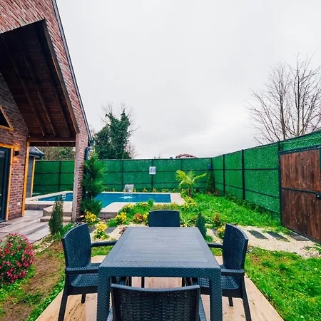 Varuna Evleri Villa Sapanca